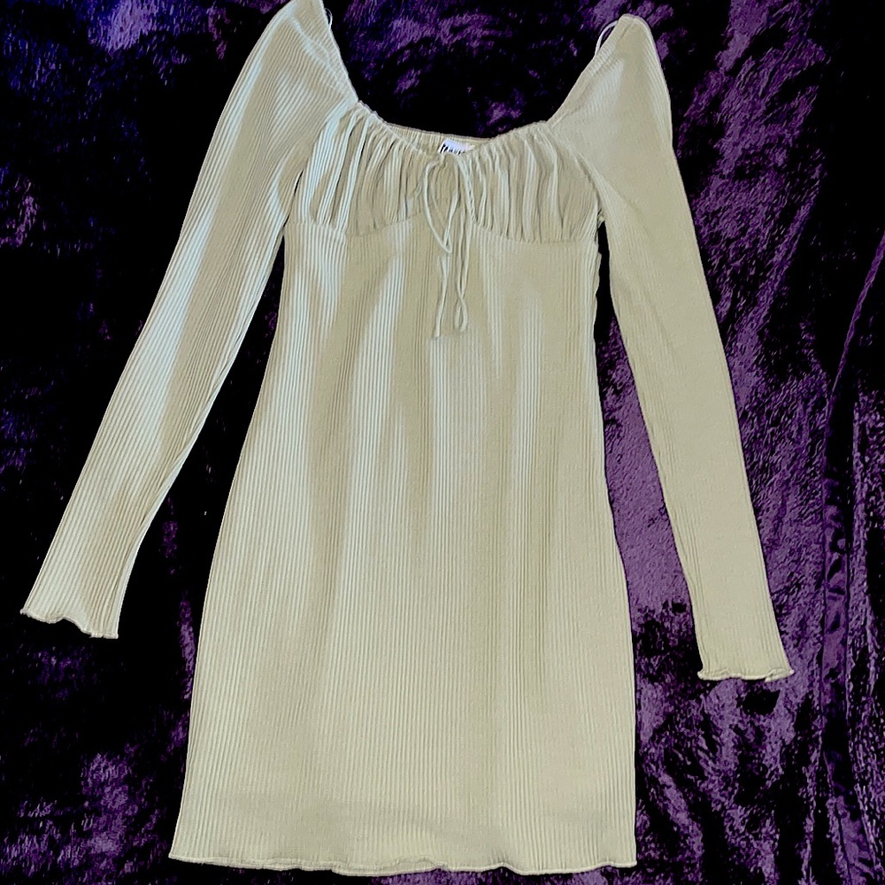 Spring casual mini dress / Long sleeve / Sage green